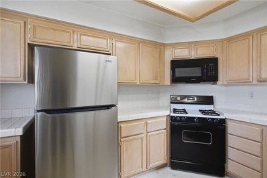 This 3 bedroom 2.5 bath 2-story townhome is located in the on Painted Desert Golf Club in Nevada - for sale on GolfHomes.com, golf home, golf lot