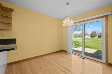 Move-in ready and a quick closing is possible for this spotless on The Links at Carillon in Illinois - for sale on GolfHomes.com, golf home, golf lot
