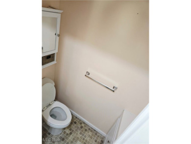 Welcome to this beautifully renovated 2-bedroom, 1.5-bath on Ridgewood Golf Course in Ohio - for sale on GolfHomes.com, golf home, golf lot