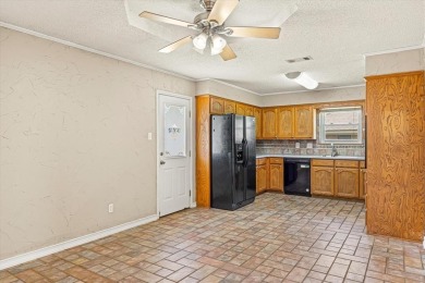 Enjoy the charm of classic brick design with this 3-bedroom on Legends Country Club in Texas - for sale on GolfHomes.com, golf home, golf lot
