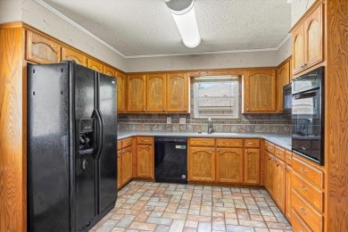 Enjoy the charm of classic brick design with this 3-bedroom on Legends Country Club in Texas - for sale on GolfHomes.com, golf home, golf lot