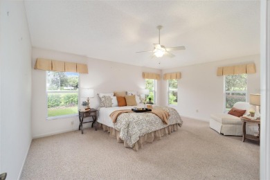 Amazing price drop for this beautiful view! Are you ready for a on Oakleigh Executive Golf Course in Florida - for sale on GolfHomes.com, golf home, golf lot