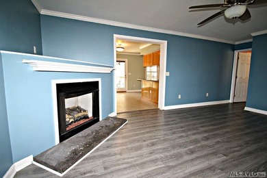 Affordable home in the desirable neighborhood of Tanglewood on Tanglewood Shores Golf Club in Virginia - for sale on GolfHomes.com, golf home, golf lot