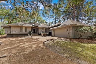 Perfect opportunity to transform this quaint and cozy home into on Palmetto Dunes Golf Course and Resort in South Carolina - for sale on GolfHomes.com, golf home, golf lot
