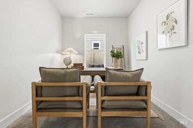 Thoughtfully designed single-level floor plan offers 3 bedrooms on Hunters Point Golf Club in Idaho - for sale on GolfHomes.com, golf home, golf lot