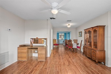 Adorable 2-bedroom, 2-bathroom home with a 1-car garage, ideally on Mainlands Golf Club in Florida - for sale on GolfHomes.com, golf home, golf lot