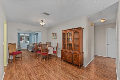 Adorable 2-bedroom, 2-bathroom home with a 1-car garage, ideally on Mainlands Golf Club in Florida - for sale on GolfHomes.com, golf home, golf lot