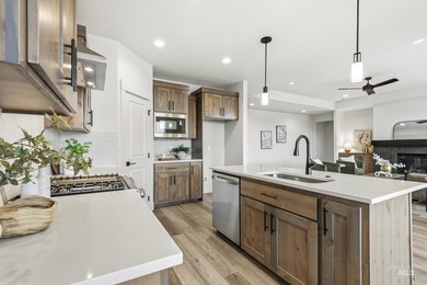 Thoughtfully designed single-level floor plan offers 3 bedrooms on Hunters Point Golf Club in Idaho - for sale on GolfHomes.com, golf home, golf lot