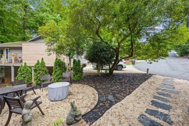 Welcome home to this Amazing 4 bedroom 3.5 bath with lower level on River Hills Country Club in South Carolina - for sale on GolfHomes.com, golf home, golf lot