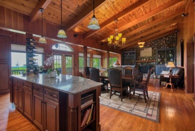 Personal retreat awaits you in meticulously renovated 2BR, 2BA on Skyland Lakes Golf Course in Virginia - for sale on GolfHomes.com, golf home, golf lot