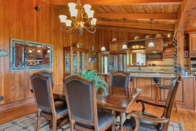 Personal retreat awaits you in meticulously renovated 2BR, 2BA on Skyland Lakes Golf Course in Virginia - for sale on GolfHomes.com, golf home, golf lot