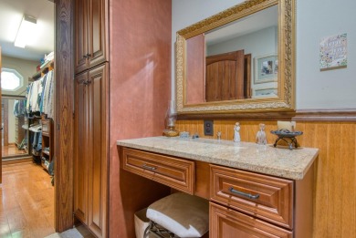 Personal retreat awaits you in meticulously renovated 2BR, 2BA on Skyland Lakes Golf Course in Virginia - for sale on GolfHomes.com, golf home, golf lot