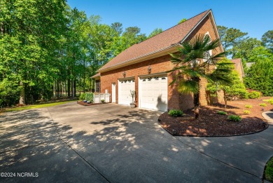 What a beauty!!! This is an amazing well maintained Zaytoun on Cypress Landing Golf Club in North Carolina - for sale on GolfHomes.com, golf home, golf lot