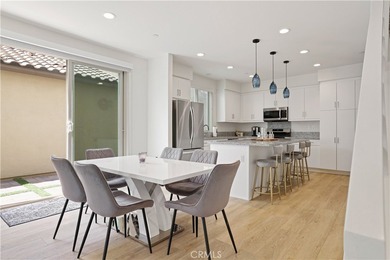 Located in PGA West in the Signature Home gate. This residence on PGA West Private Golf Courses in California - for sale on GolfHomes.com, golf home, golf lot