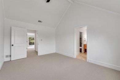 Elegant 4 bedroom, 4.5 bath home overlooking the 16th fairway of on Stonebriar Golf Course in Texas - for sale on GolfHomes.com, golf home, golf lot