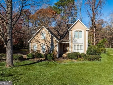 Beautiful home in established golf course Barrington Hall on Barrington Hall Golf Course in Georgia - for sale on GolfHomes.com, golf home, golf lot