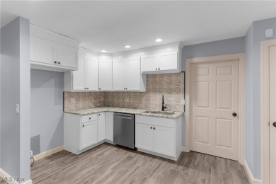 Renovated 2 Bedroom, 2.5 Bath Condo in a Sought-After Location! on Mill Creek Park Golf Course in Ohio - for sale on GolfHomes.com, golf home, golf lot