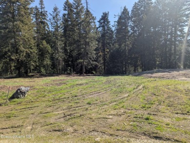 Beautiful Vacant Lot Just 5 Minutes from Downtown Coeur d'Alene! on Coeur D Alene Resort Golf Course in Idaho - for sale on GolfHomes.com, golf home, golf lot
