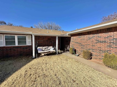 This cozy 3 bedroom 2 bath home is ready for you! 2-car garage on Woodward Municipal Golf Course in Oklahoma - for sale on GolfHomes.com, golf home, golf lot