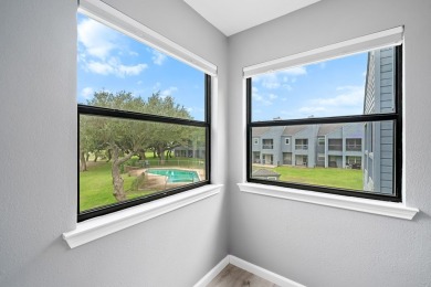 Updated, 2 bed/2 bath Hidden Oaks Condo #214 in highly desirable on Rockport Country Club in Texas - for sale on GolfHomes.com, golf home, golf lot