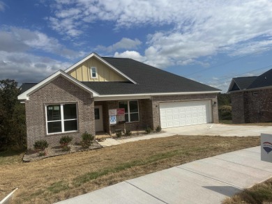 Home built by G2 Contractors.  Many upgrades to include all on Greystone Country Club in Arkansas - for sale on GolfHomes.com, golf home, golf lot