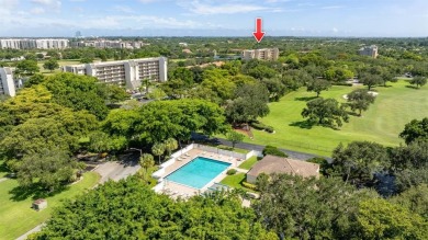 Welcome to elevated living ~ literally. This 2-bedroom on Grande Oaks Golf Club in Florida - for sale on GolfHomes.com, golf home, golf lot