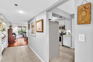 Come see this stunning condo in the highly desirable Boca Del on The Country Club At Boca Raton in Florida - for sale on GolfHomes.com, golf home, golf lot