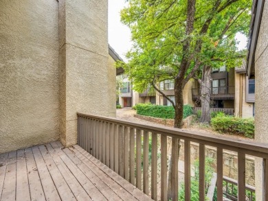 Stunning condo in the master-planned Quail Run on Las Colinas Country Club in Texas - for sale on GolfHomes.com, golf home, golf lot