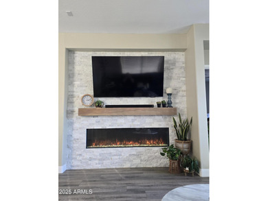 Stunning Remodeled Home in Anthem Country Club!! Walk up through on Anthem Golf and Country Club  in Arizona - for sale on GolfHomes.com, golf home, golf lot