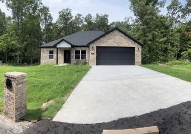 Come see this beautiful Spec/new construction home  in Bella on Bella Vista Country Club - Highlands in Arkansas - for sale on GolfHomes.com, golf home, golf lot