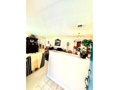 Adorable home in sought after Hunting Creek. This charming 1950s on Hopkinsville Golf and Country Club in Kentucky - for sale on GolfHomes.com, golf home, golf lot