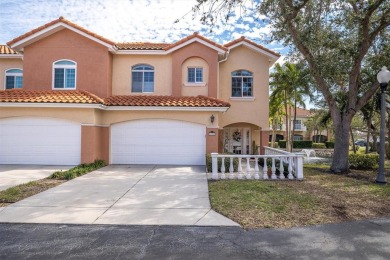 Resort-style townhome near Florida's best Gulf beaches, golf on Pasadena Yacht and Country Club in Florida - for sale on GolfHomes.com, golf home, golf lot