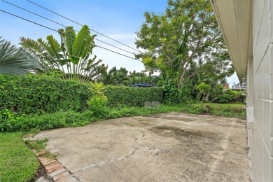 Welcome to 3391 Walnut St NE, a beautifully maintained Florida on The Renaisssance Vinoy Golf Club in Florida - for sale on GolfHomes.com, golf home, golf lot