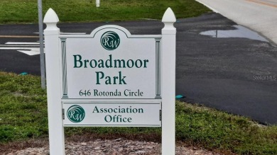 This is one of the BEST lots left. Great building 80X 110  lot on Pinemoor West Golf Club in Florida - for sale on GolfHomes.com, golf home, golf lot