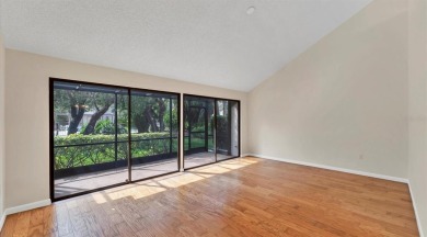 $3,000 Appliance Credit! Centrally located townhouse, with main on The Meadows Golf and Country Club in Florida - for sale on GolfHomes.com, golf home, golf lot