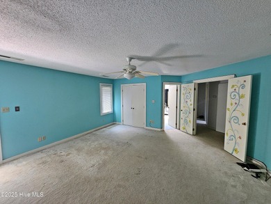 Wonderful location! Located in the Northgreen Golf Course on Northgreen Country Club in North Carolina - for sale on GolfHomes.com, golf home, golf lot