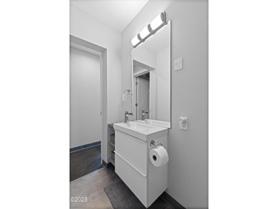 Dreaming of the Oregon Coast? Don't miss this delightful home on Salishan Spa and Golf Resort in Oregon - for sale on GolfHomes.com, golf home, golf lot