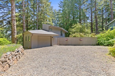 Dreaming of the Oregon Coast? Don't miss this delightful home on Salishan Spa and Golf Resort in Oregon - for sale on GolfHomes.com, golf home, golf lot