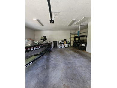 Move-in ready and priced to sell at $395,000, this 2,649 sq. ft on  in Arkansas - for sale on GolfHomes.com, golf home, golf lot