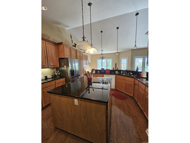 Move-in ready and priced to sell at $395,000, this 2,649 sq. ft on  in Arkansas - for sale on GolfHomes.com, golf home, golf lot