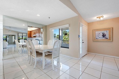 Attention buyers! Fantastic opportunity featuring 2 bedrooms 2 on Gleneagles Golf and Country Club in Florida - for sale on GolfHomes.com, golf home, golf lot
