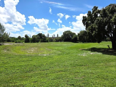 Amazing first-floor corner unit at The Manors of Inverrary! This on Inverrary Country Club in Florida - for sale on GolfHomes.com, golf home, golf lot