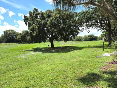 Amazing first-floor corner unit at The Manors of Inverrary! This on Inverrary Country Club in Florida - for sale on GolfHomes.com, golf home, golf lot