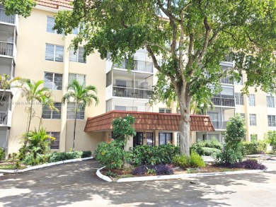 Amazing first-floor corner unit at The Manors of Inverrary! This on Inverrary Country Club in Florida - for sale on GolfHomes.com, golf home, golf lot