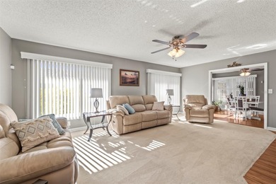NEW PRICE:  Beautifully updated 2BR/2BA/2CG Gormay model in the on Mainlands Golf Club in Florida - for sale on GolfHomes.com, golf home, golf lot