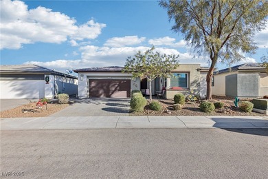 ENJOY COMFORTABLE LIVING IN THIS LOVELY 2-BEDROOM, 2-BATHROOM on Mountain Falls Golf Course in Nevada - for sale on GolfHomes.com, golf home, golf lot