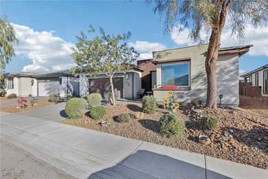 ENJOY COMFORTABLE LIVING IN THIS LOVELY 2-BEDROOM, 2-BATHROOM on Mountain Falls Golf Course in Nevada - for sale on GolfHomes.com, golf home, golf lot