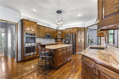 Well-maintained, STUNNING ESTATE in coveted Lakewood Oaks offers on Lakewood Oaks Golf Club, Ltd. in Missouri - for sale on GolfHomes.com, golf home, golf lot