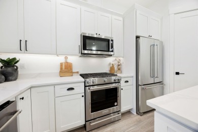 Summer interest rate special, call agent for more details! Call on  in Oregon - for sale on GolfHomes.com, golf home, golf lot