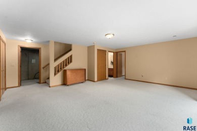 Welcome to this spacious and beautifully maintained 3-bedroom on Prairie Green Golf Course in South Dakota - for sale on GolfHomes.com, golf home, golf lot